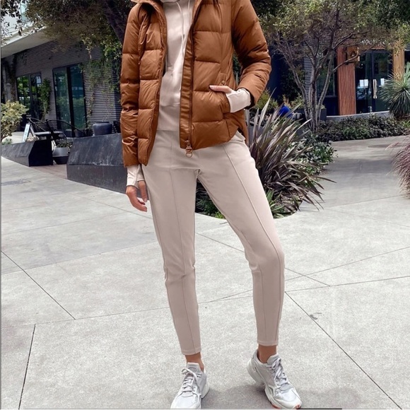 ATHLETA Vince pintuck pants Size S Small Cream Khaki Color NWT New - Picture 2 of 11